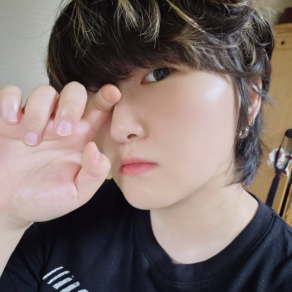 탄 tweet media