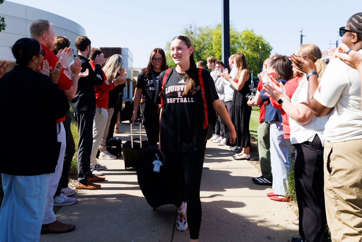Louisville Athletics tweet media