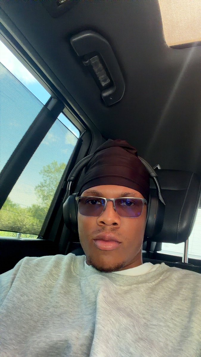 yellow theCreator tweet media
