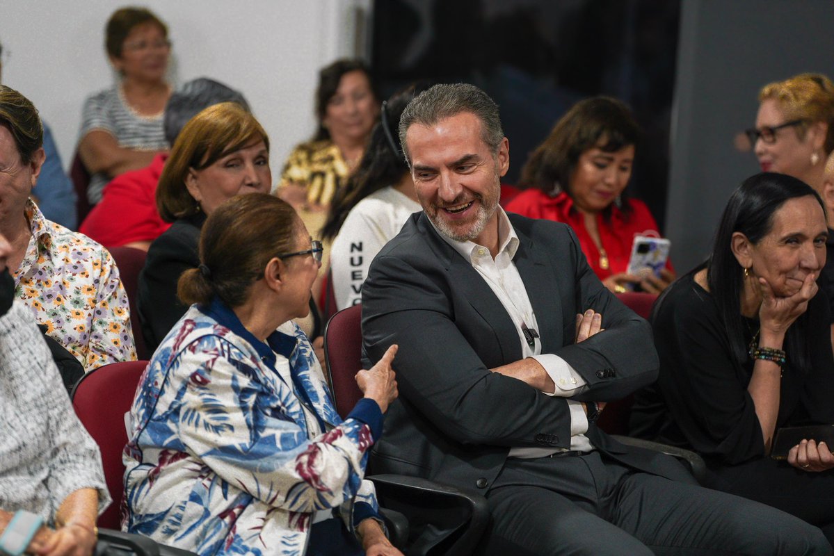 Adrián de la Garza tweet media
