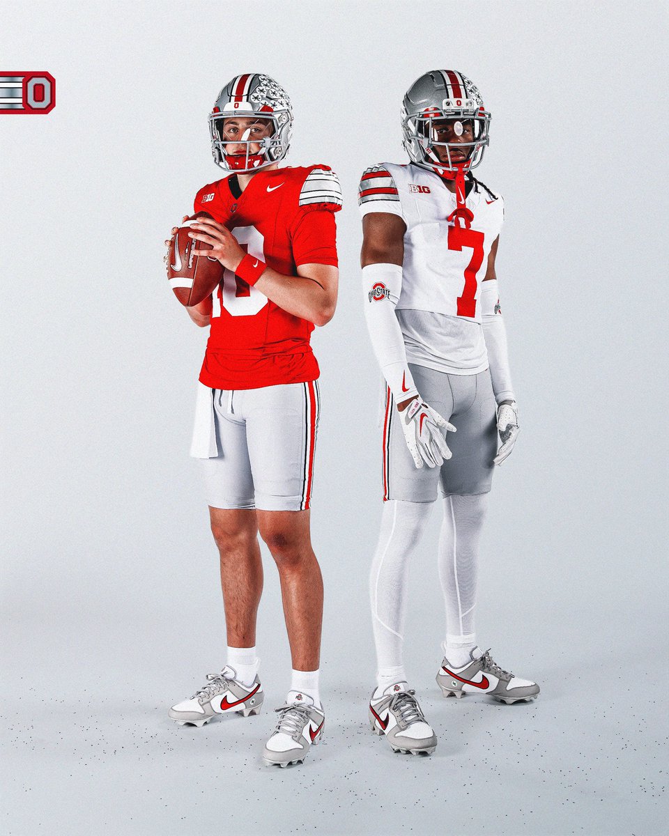 JorshP's tweet photo. 𝕿𝖍𝖊 best uniforms in college football. https://t.co/S9WMiHZZty