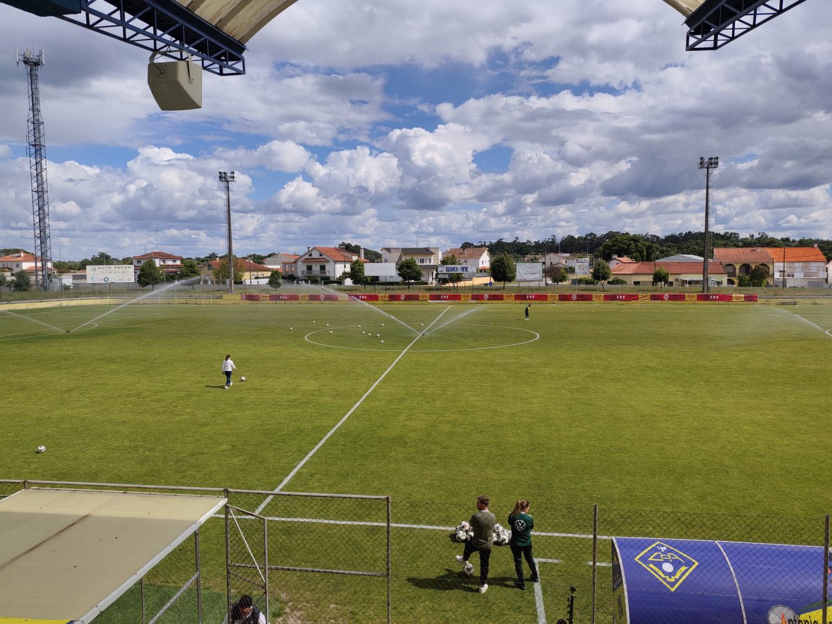 FranRamiro2's tweet photo. Día de partido internacional.
Portugal - Alemania sub-16 femenino en Alcains (Portugal)
@LIGEN_ES ⚽📹 https://t.co/SdRplEXNRY
