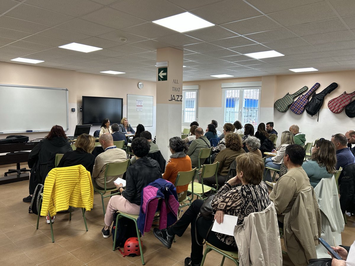 afapna's tweet photo. AFAPNA SINDICATO

AFAPNA en la charla de esta tarde en el ÍES Torre Basoko con las últimas novedades del índice de proporcionalidad!!

El sindicato adoptó un compromiso con el personal del empleo público de Navarra, y seguirá hasta donde haga falta!!

Ni un paso atrás!!

PÁSALO https://t.co/TFVgW5T8mq