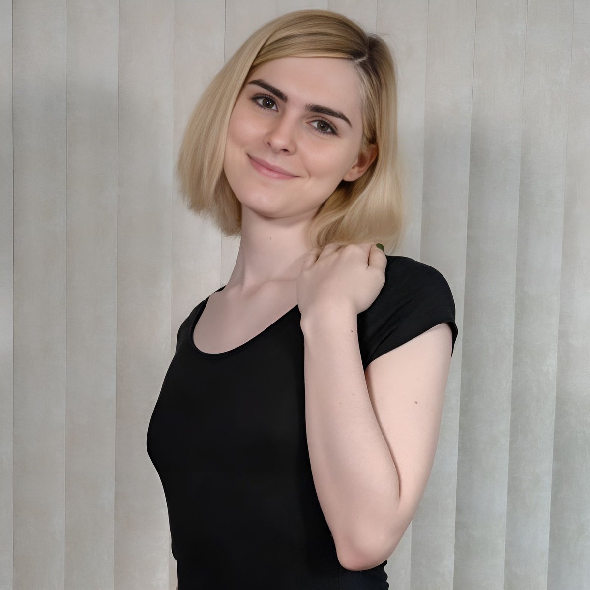 Ella Hollywood tweet media