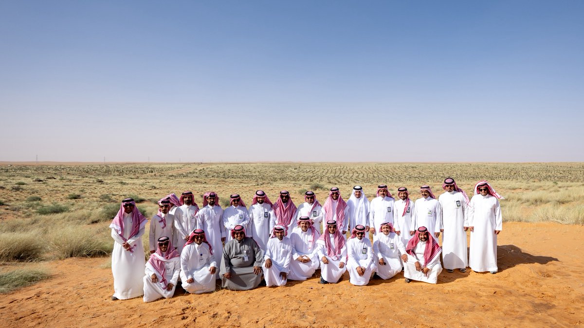 emara_hail's tweet photo. سمو #نائب_أمير_منطقة_حائل يزور المركز الوطني لتنمية الغطاء النباتي ومكافحة التصحر بمنتزه بقعاء البري ويتجوّل سموه في المركز ويطّلع على محتوياته، بحضور محافظ بقعاء أ.محمد القنون ومدير عام فرع المركز الوطني لتنمية الغطاء النباتي ومكافحة التصحر بالمنطقة د.عبدالله البريكي. https://t.co/BidseF2JD5