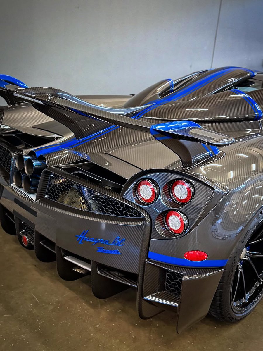 TheAutoHub's tweet photo. Pagani Huayra https://t.co/84jkBoOQwY