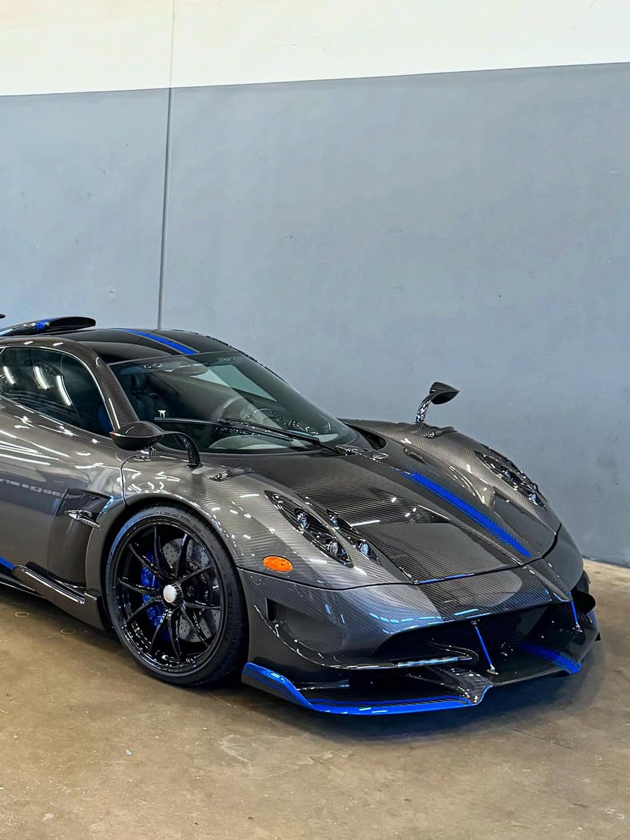 TheAutoHub's tweet photo. Pagani Huayra https://t.co/84jkBoOQwY