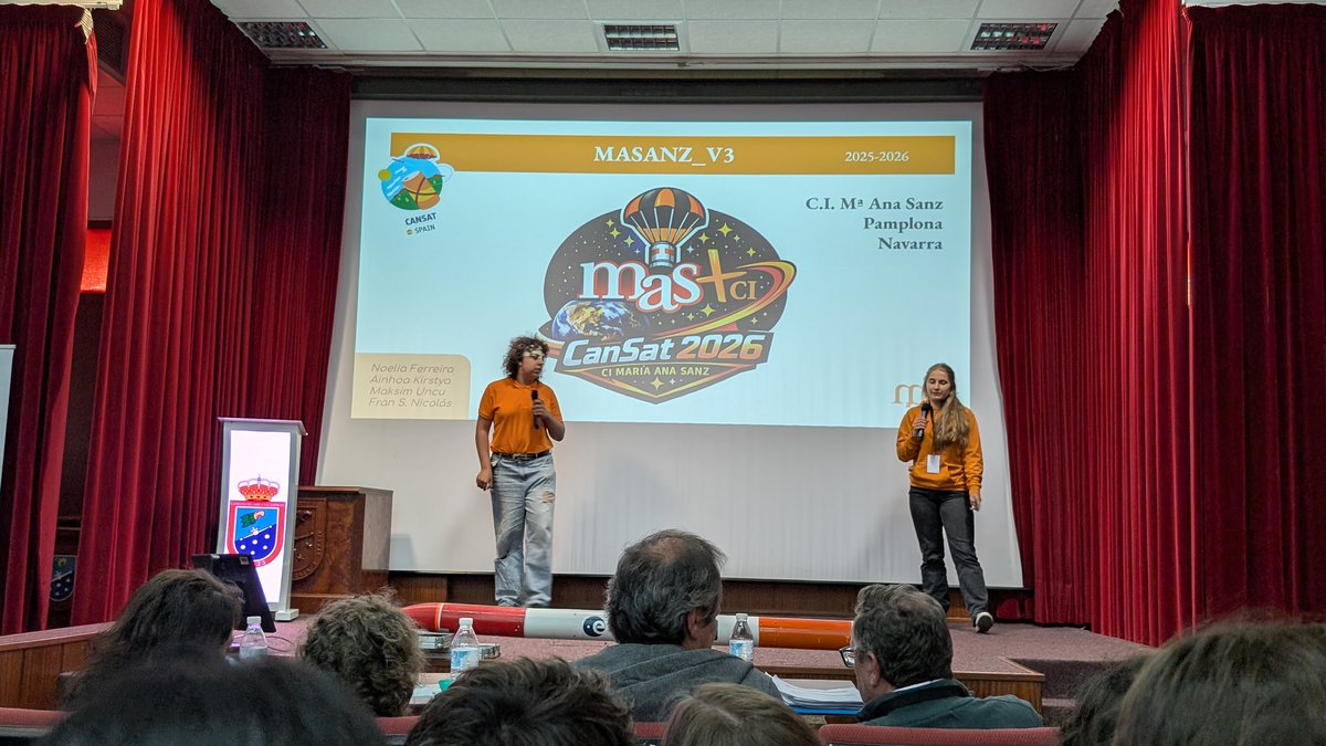 CanSatEx's tweet photo. La decimotercera defensa corre a cargo del equipo MASANZ_V3 (NAVARRA). El objetivo de su misión secundaria es medir cómo los cambios de presión afectan a los diferentes órganos.

#CanSat26 https://t.co/nduF55oSiz