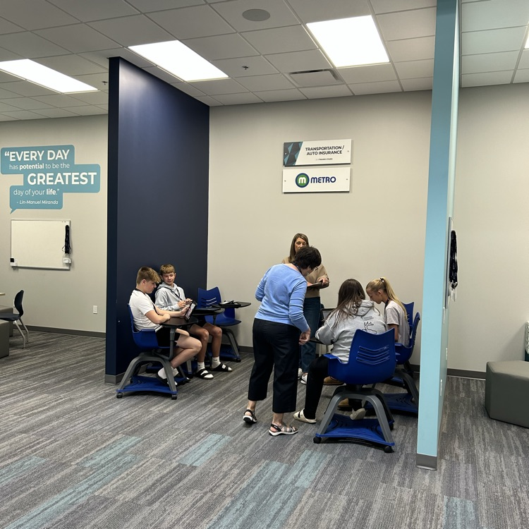 Cambridge_227's tweet photo. 7th grade at JA Finance Park today! https://t.co/h5imh3eDGT