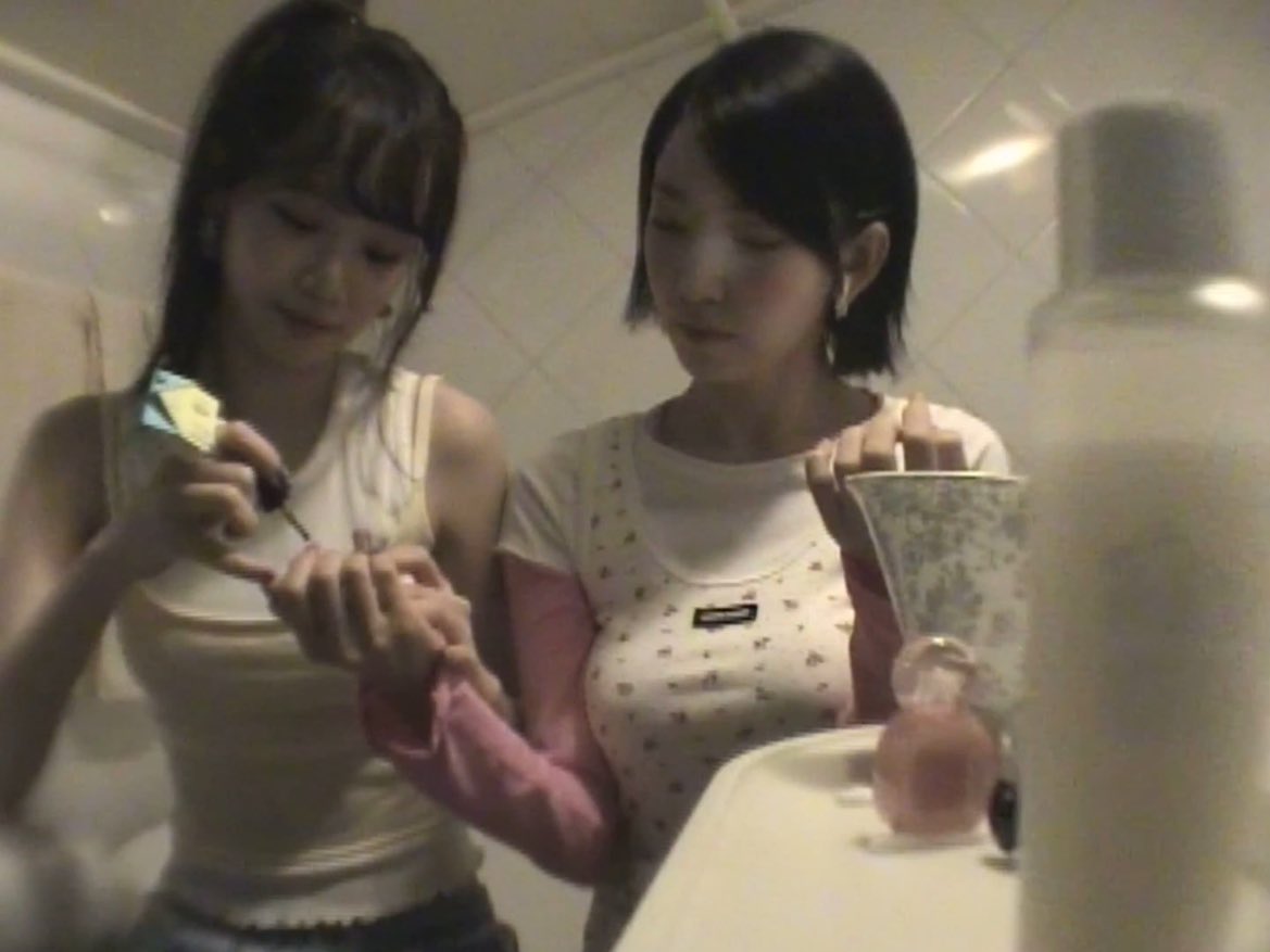 chaeizm's tweet photo. these ssamkkura crumbs https://t.co/yHLqpBBwWn