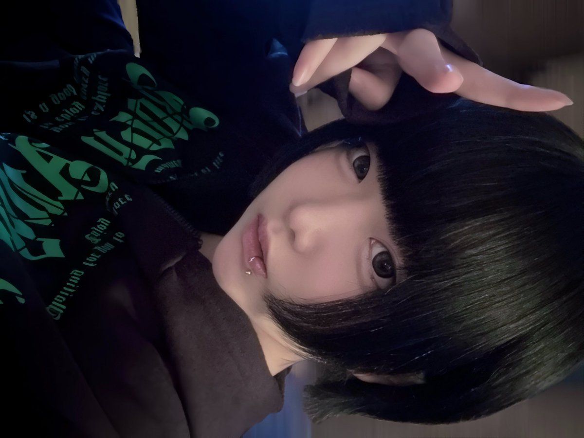 みみ tweet media