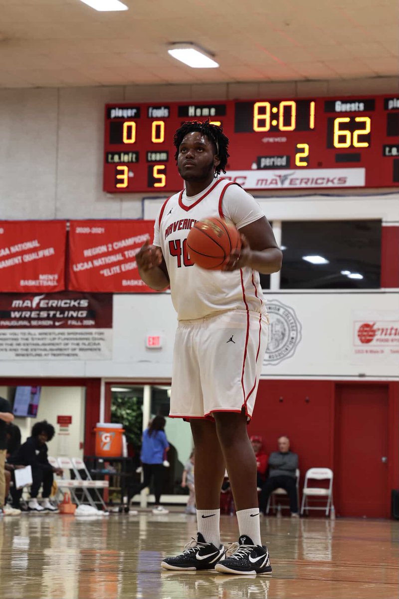 CoachGossett13's tweet photo. 4 Year Coaches - We got SIZE!! 

6’6 - Wing/Forward - Jordan Reed
- Skilled w/ the ball 
- Can Stretch the Floor
- Gets Steals &amp; Deflections in Help
- Versatile Player

6’8 - Center - Ebi Bortey
- 61% FG
- Good Hands &amp; Feet
- Inside Out Passer
- Skilled Big

Film in thread 🎥⬇️ https://t.co/DKQcAb6xUU