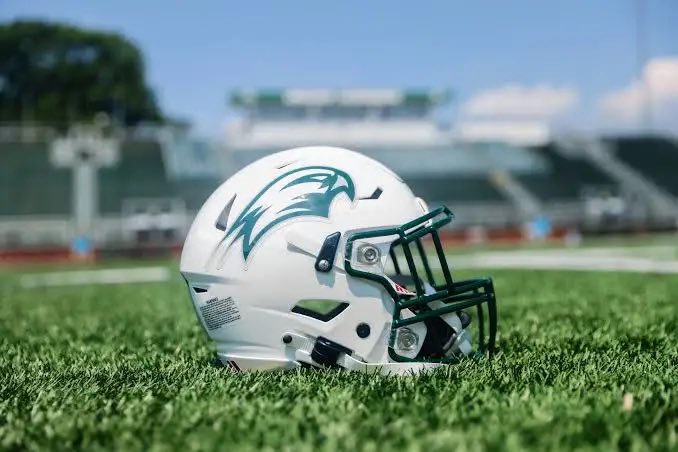 TerenceBarnes07's tweet photo. Thank You @Coach_McClurg and @Wagner_Football For The Prospect Camp Invite I Can Not Wait To Come An Compete #sammytheseahawk @RivRamsFootball @coachvans https://t.co/kjaN8Jwdpa