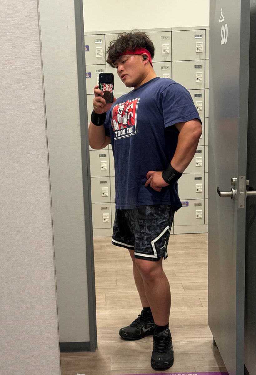 night workout💪 chest day いつもより遅い時間になってしまいましたが