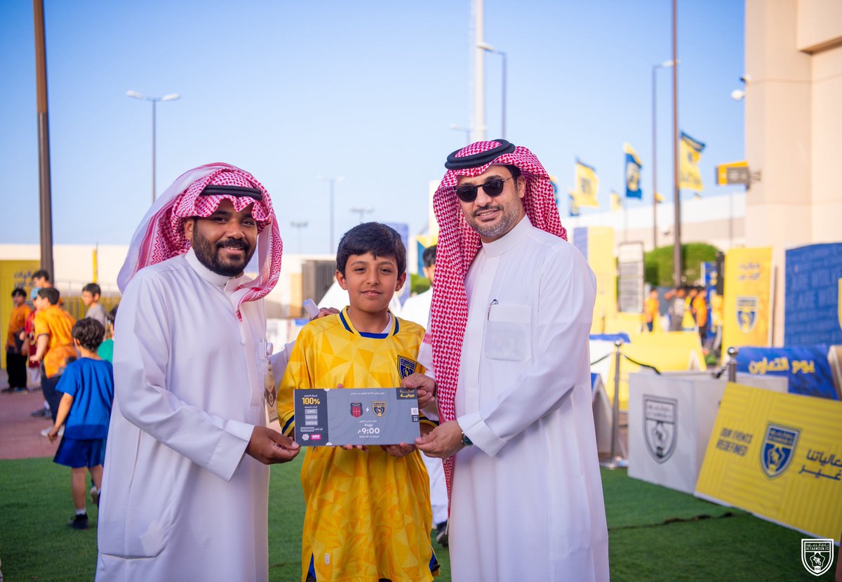 AltaawounFC's tweet photo. تجربة تصنع الأثر 🫶
وذكرى تُروى بكل فخر 💛

أبطال "لبيب" نورونا 👏🤩 

#نواصل_المسيرة https://t.co/hiFeYFZHaJ