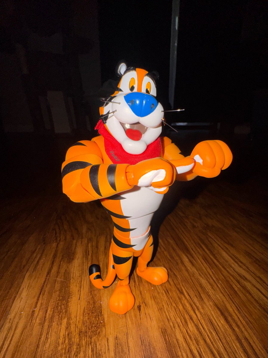 TeezyTigre's tweet photo. @ThisIsKamrensAD got me a new toy, and I love him!🥹🧡 https://t.co/rWTyqP7lCX