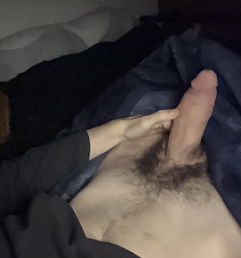 JStarborne's tweet photo. How Far Down Could You Get? #bwc #monstercock #hugecock #hung https://t.co/YiDSCg7aoA