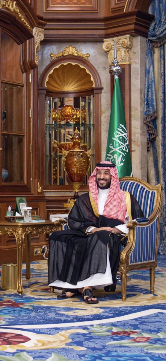 khauld511's tweet photo. سمو  #ولي_العهد يستقبل مساء أمس وفد تكريم خادم الحرمين الشريفين نظير دعمه ورعايته لجمعيات تحفيظ القرآن الكريم في المملكة https://t.co/O2Ng9yk1hI