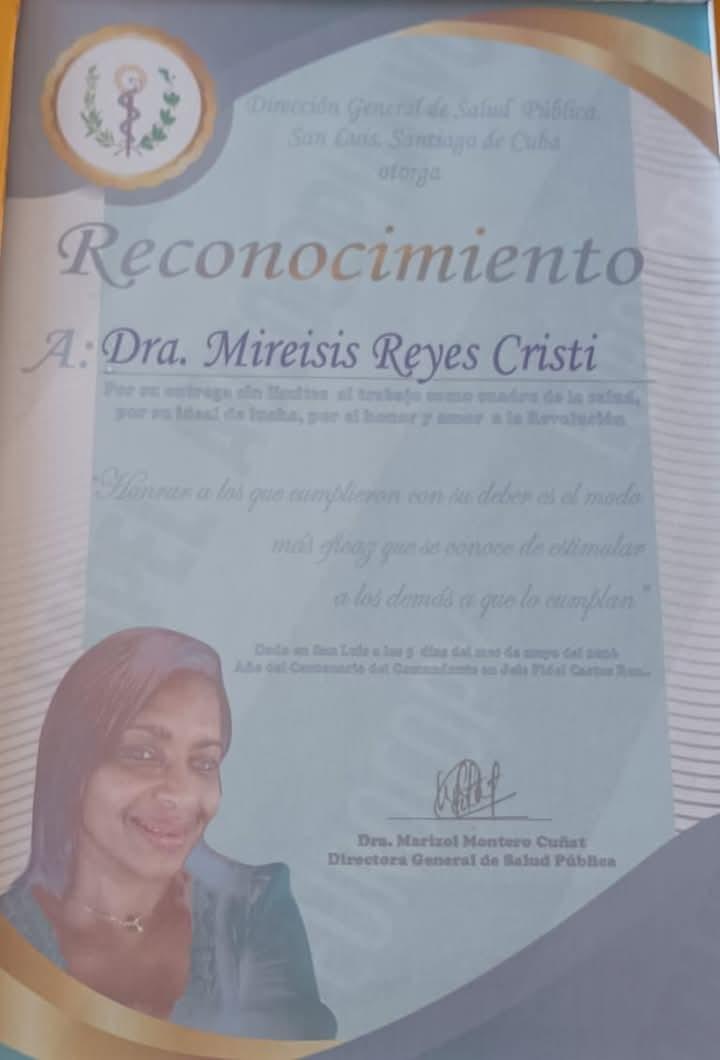 albencis's tweet photo. Se realiza el acto de entrega y recepción de cargo de la Dra Mireisi Reyes Cristi a la Dra Yusmeibi Reyes González como Jefa de Departamento de  APS
La dra Mireisi desde el año 1989 trabaja en Salud Pública.Con  amplia trayectoria en la Dirección de Salud
@DGSaludSanLuis https://t.co/oVMhqmzXRy