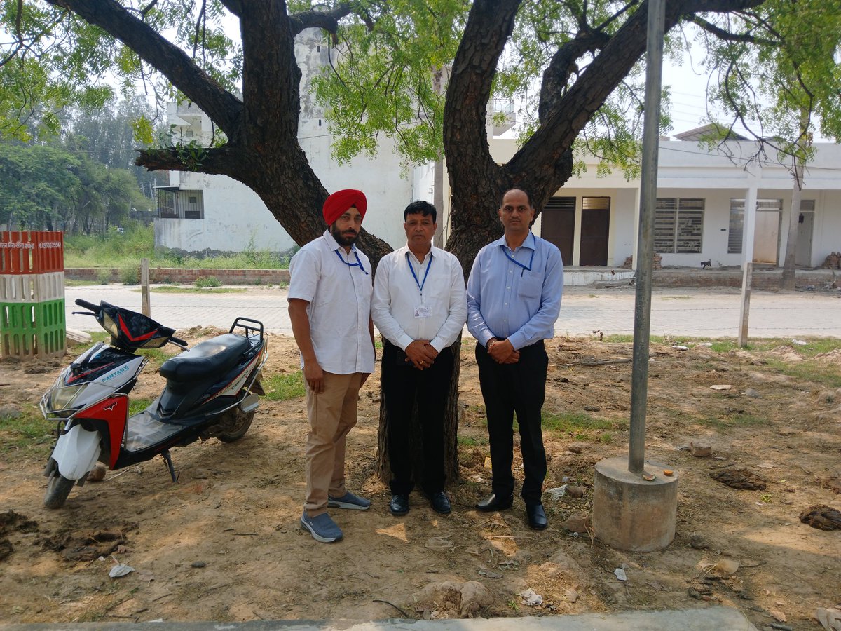 Harvinder_Garg's tweet photo. I am proudly serving on election duty as a Red Cross volunteer ensuring that every person’s vote is cast safely and accurately.
#OnElectionDuty #RedCrossAmbala #IndianRedCross https://t.co/SEQ2Lx8KpH