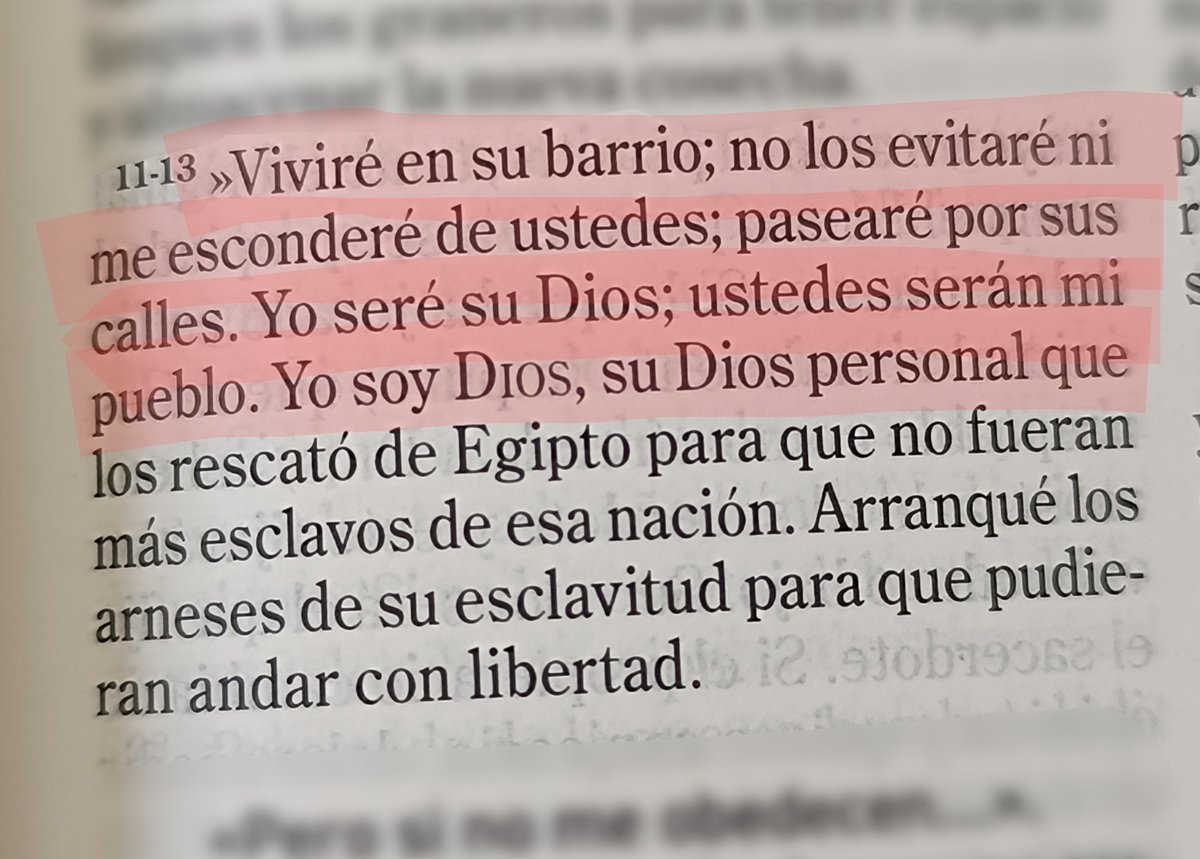 ZCebas's tweet photo. Dios quiere habitar junto a ti. 
Abre tu corazón y deja que Su Presencia more en medio de ti hoy, mañana podría ser ttard. 
Recíbelo como tu Señor y Salvador . 
(Biblia El Mensaje ➜ Levítico 26:11) https://t.co/6qDexdnEFO