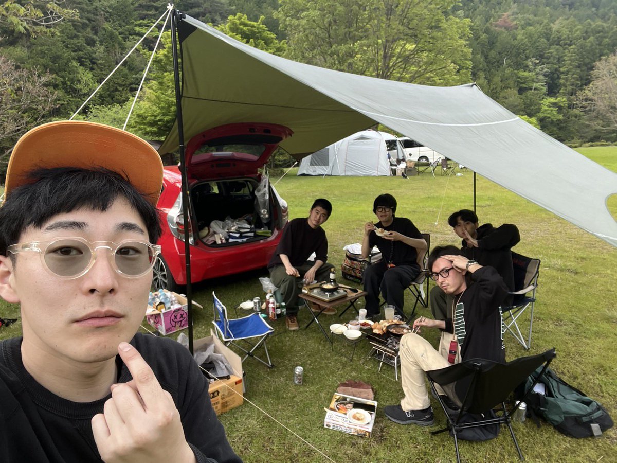 amesyu47's tweet photo. この前同期とシャケ食べた！ https://t.co/fW8ZB2RuGm