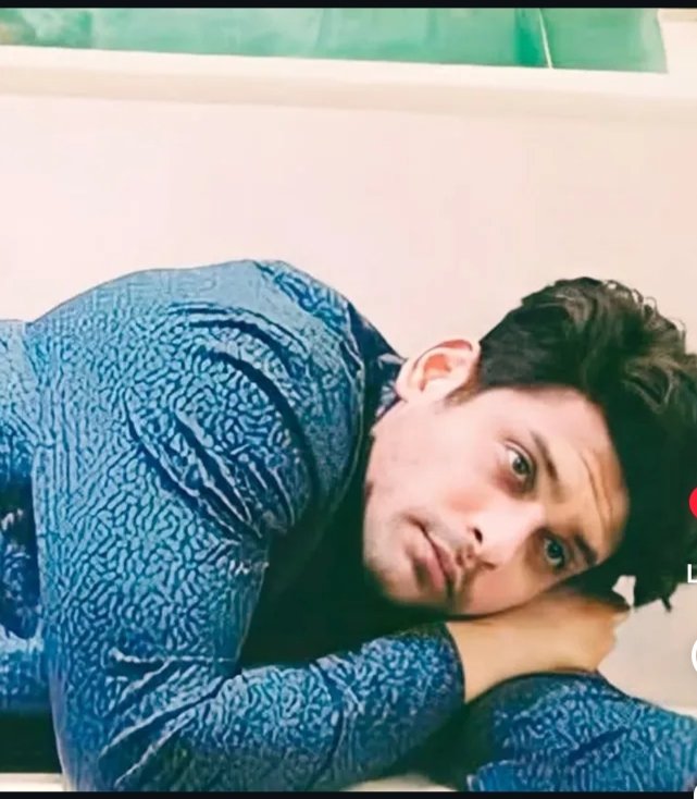 Sana Khan tweet media