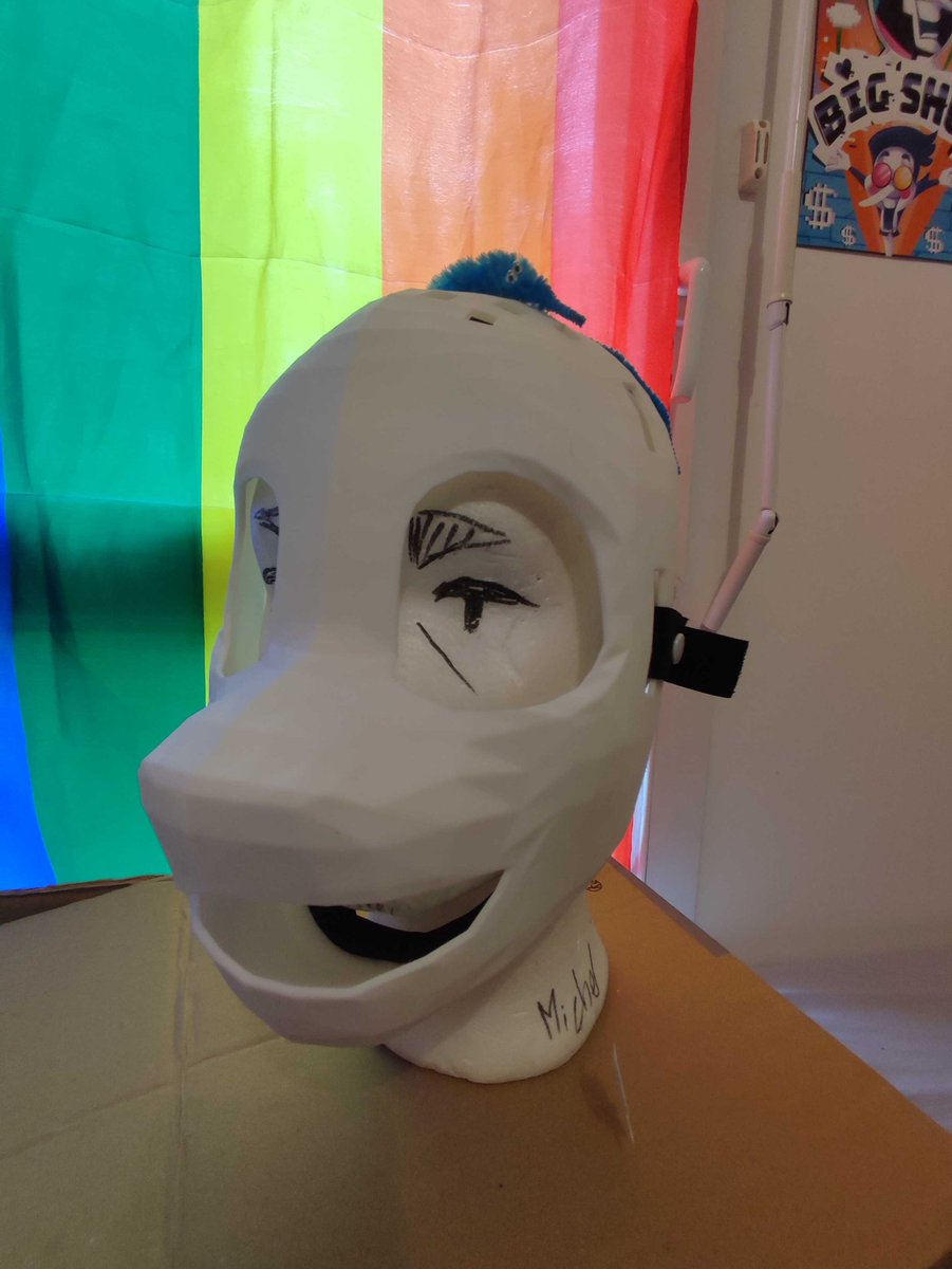 MSmolkat's tweet photo. Fursuit time [:

3D base by me -  Printed by @synthskullcrea https://t.co/Rgde9iXnoc