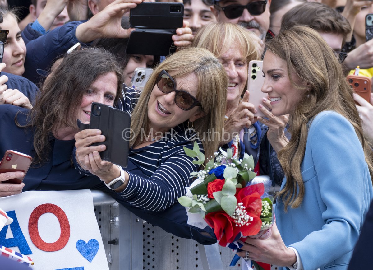 markacuthbert's tweet photo. Catherine, Princess of Wales meeting the public during an Official Welcome at the Town Hall on the first day of her visit to Reggio Emilia, Italy. #katemiddleton #princessofwales #italy #CatherinePrincessofWales #royals #royalfamily https://t.co/Kfvtd204Jt