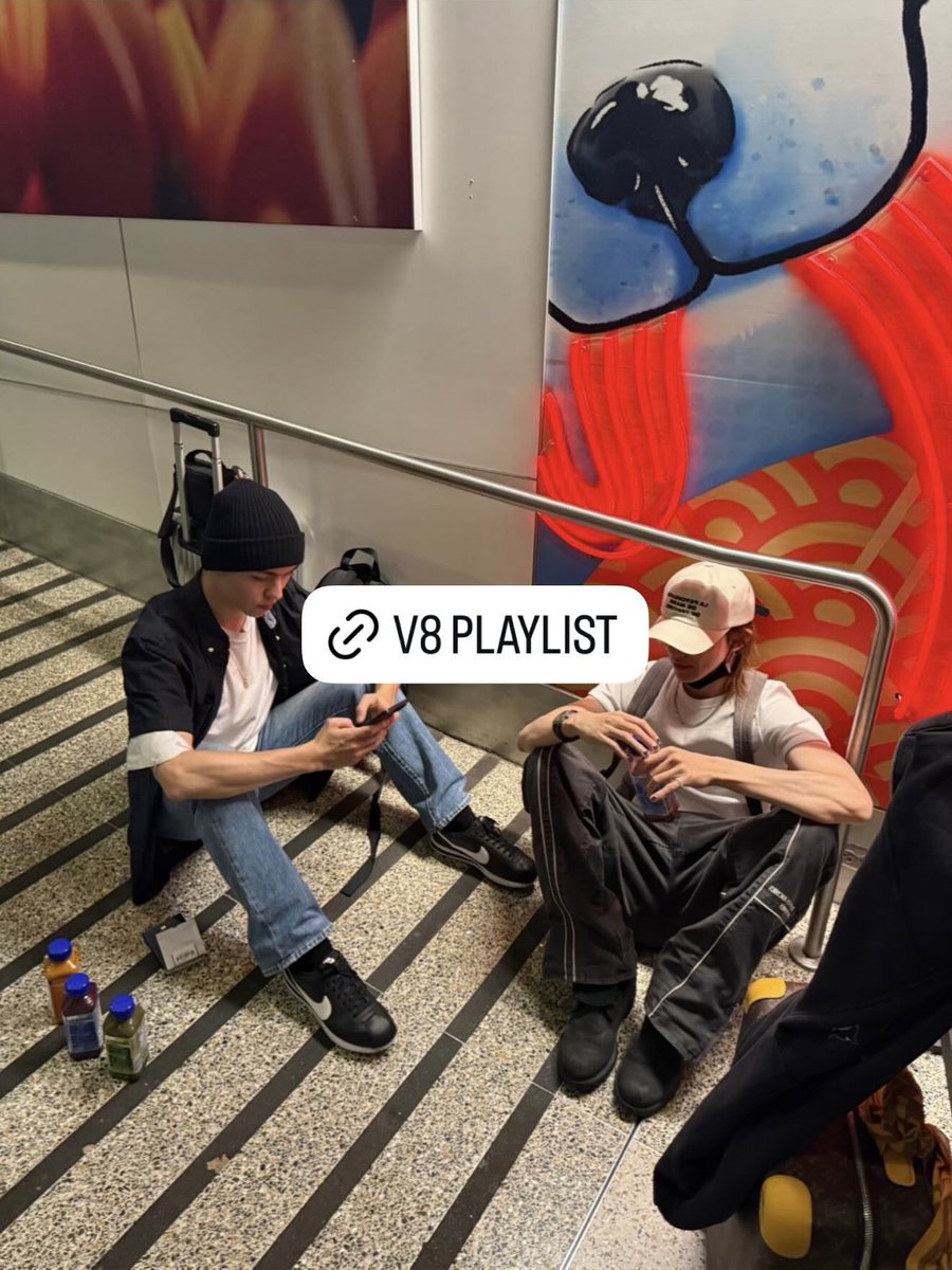 vermnon's tweet photo. V8 Playlist
https://t.co/LWlo7wbZsE https://t.co/Qt0PsqghNM