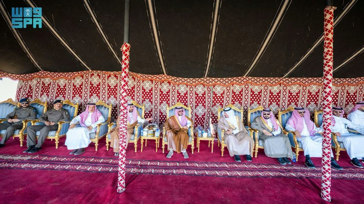 SPAregions's tweet photo. نائب أمير حائل يزور المركز الوطني لتنمية الغطاء النباتي بمتنزه بقعاء البري.
https://t.co/7qLt9qTcP0
#واس https://t.co/3B5qRCD8ps