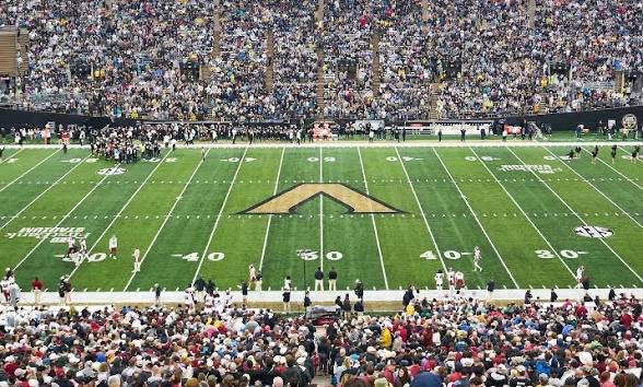 Elijah_A14's tweet photo. Just received an offer from @Vandyfootball! Thank you @Trenton_Kirklin for the opportunity! ⚓️⬇️

@officialflow32 @Recruit_Taylor @MarcusBunton @coachjknightOL https://t.co/vu3addlwhS