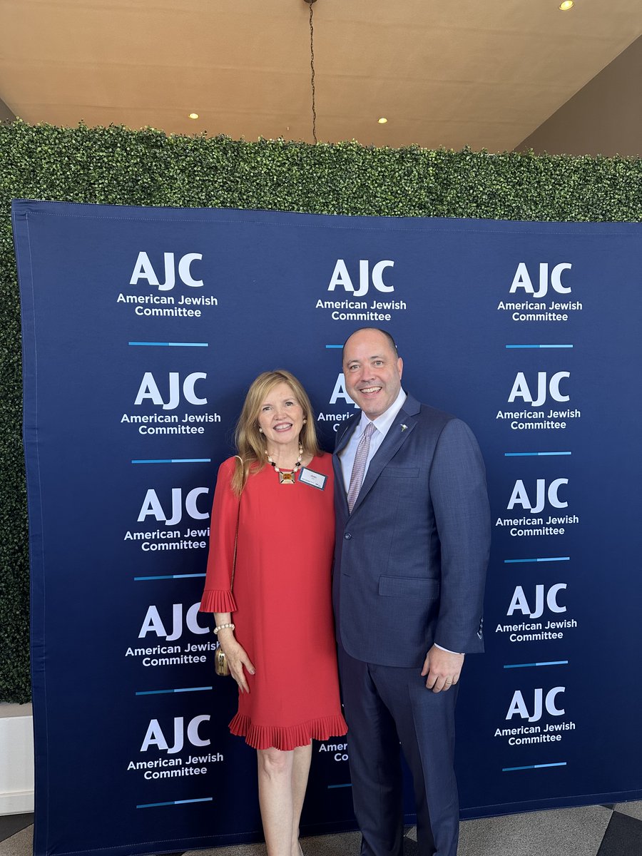 ChrisCarr_Ga's tweet photo. It was an honor to join the @ajcatlanta for the 2026 Distinguished Advocate Award Celebration.

Joan and I were grateful to be part of such a meaningful evening and to stand with Georgia’s Jewish community in the fight against antisemitism. https://t.co/A34g5sc5qG