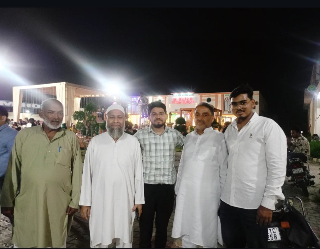AdvSUHAILkHan's tweet photo. आज दिनाक 13/5/2026 को M.HASAN FARM उमरी कला मे भाई जनाब शाहबाज अली सहाब की बहन की शादी मे ...
चोधरी सुहेल खां एडवोकेट (महासचिव लीगल सेल असपा काठं पु��्र फारुख अहमद खां सहाब(25काठं विधानसभा क्षेत्र मुरादाबाद)
@BhimArmyChief @JuberJamia @RahulGandhi @VivekSenASP https://t.co/sueNXgYJ61