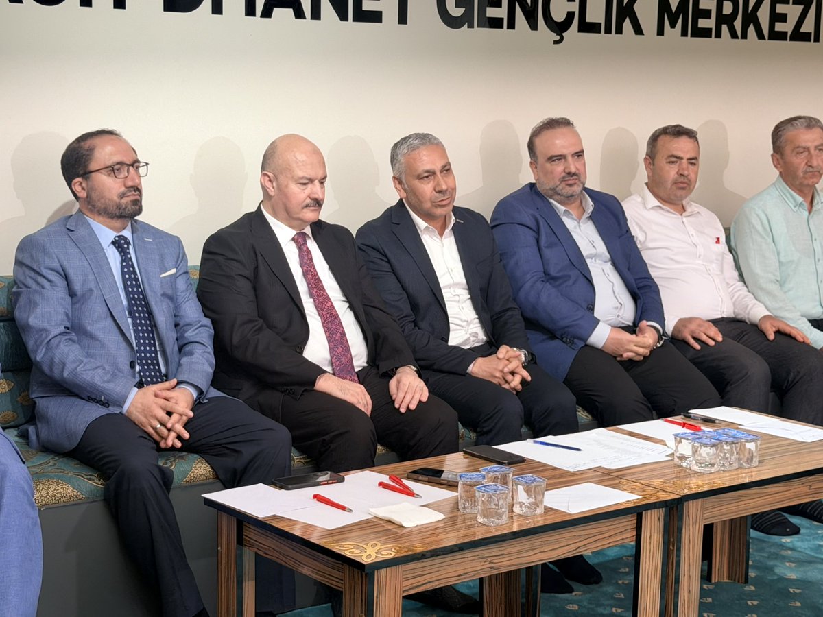 ADIYAMANEDP's tweet photo. Eğitime Destek Platformu Mayıs ayı toplantımıza katılım sağlayan Adıyaman Valisi Abdullah Küçük’e, Prof. Dr. Fatih Kürt’e,kurum müdürlerimize ve STK başkanlarımıza teşekkür ederiz.
Toplantımıza ev sahipliği yapan İl Müftüsü Dr. Mehmet Reşat Şavlı’ya ayrıca şükranlarımızı sunarız. https://t.co/HGP2BC51OG