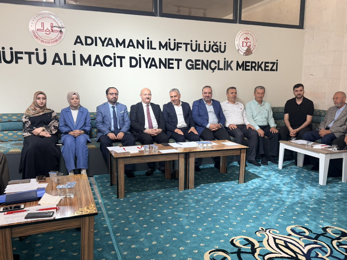 ADIYAMANEDP's tweet photo. Eğitime Destek Platformu Mayıs ayı toplantımıza katılım sağlayan Adıyaman Valisi Abdullah Küçük’e, Prof. Dr. Fatih Kürt’e,kurum müdürlerimize ve STK başkanlarımıza teşekkür ederiz.
Toplantımıza ev sahipliği yapan İl Müftüsü Dr. Mehmet Reşat Şavlı’ya ayrıca şükranlarımızı sunarız. https://t.co/HGP2BC51OG