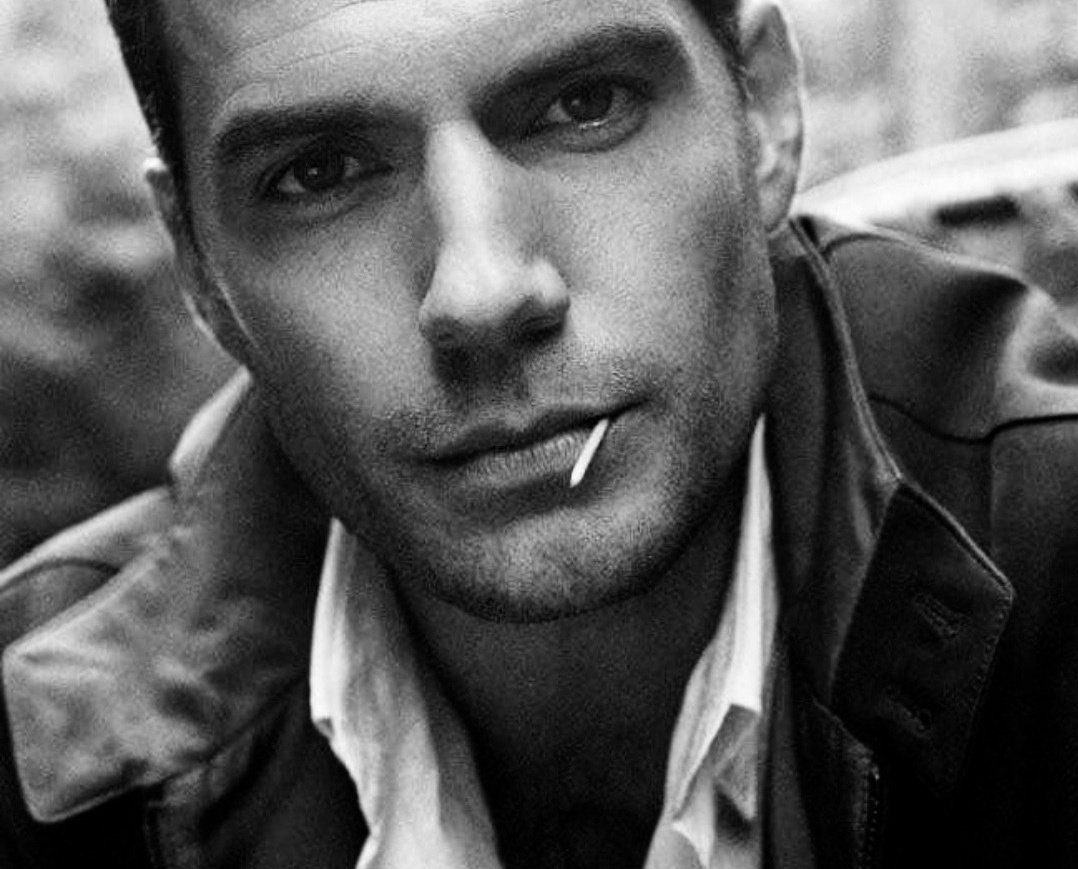Henry Cavill support tweet media