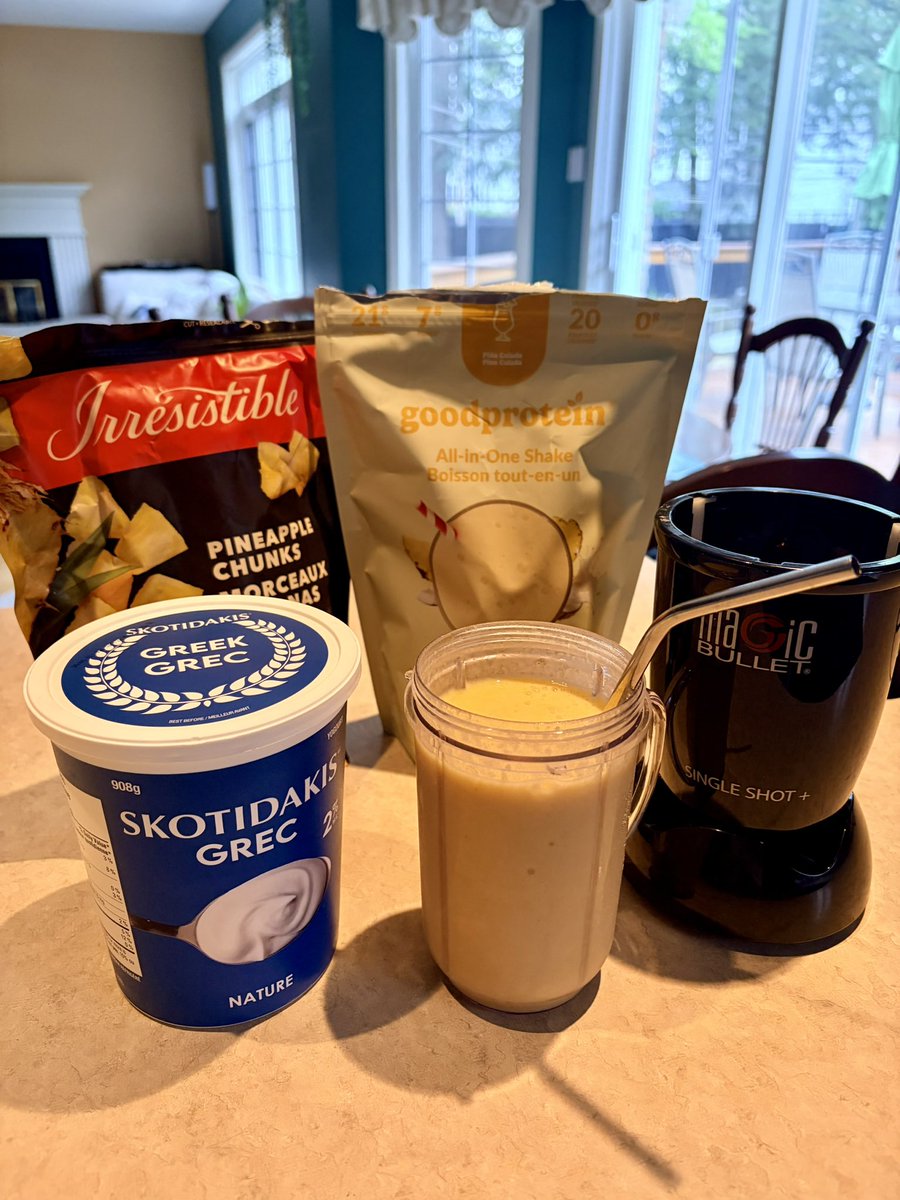 mariannelaurens's tweet photo. Un bon smoothie santΓ© protΓ©inΓ© π
La nouvelle saveur de #Goodprotein PiΓ±a Colada π est parfaite avec des ananas congelΓ©s, du yogourt grec et un peu de jus dβorange.
ππππππππ
#10k π£ #onbouge
@marie1h1 @LanteigneManon @VadnaisArmand @SimonMnard4 https://t.co/fj0j8lMJL8