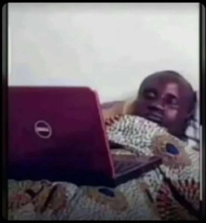 ṢM̄ÏLËs tweet media