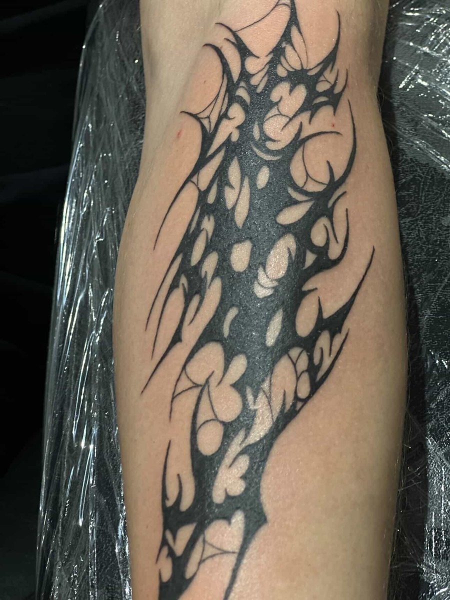 Wex______'s tweet photo. 1st tattoo 👀🖤 (more to come) https://t.co/N98wlCczr8