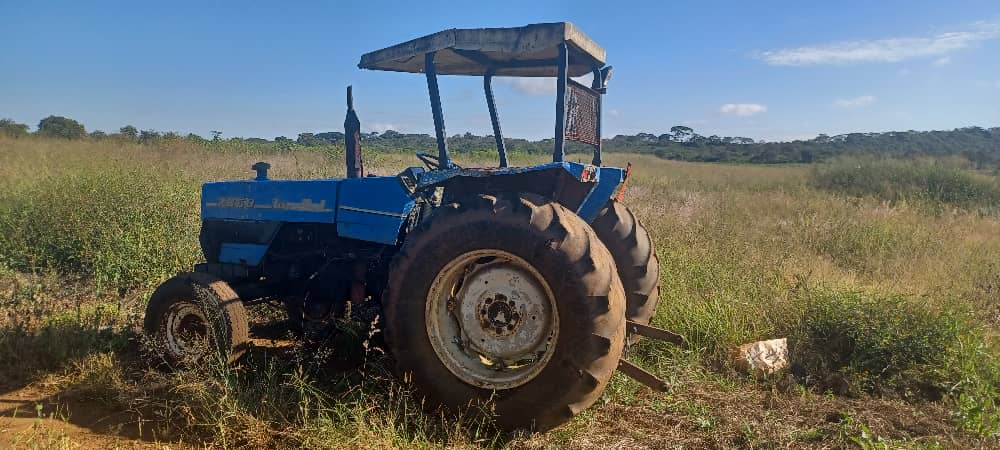 AgriConnect4's tweet photo. Farm Equipment Sales 

Landini 7860 78hp 2x4 $4200
Bain Ceasar 16 Dish $3500
Location: Masvingo 
Call/App 077 287 3045 

@redmarketsunday @agribusinesszw @zim_farmers @zimFarmDigestZw @Zim_Farmers_Mkt @ZwAgriculture https://t.co/9IYep6PUeM