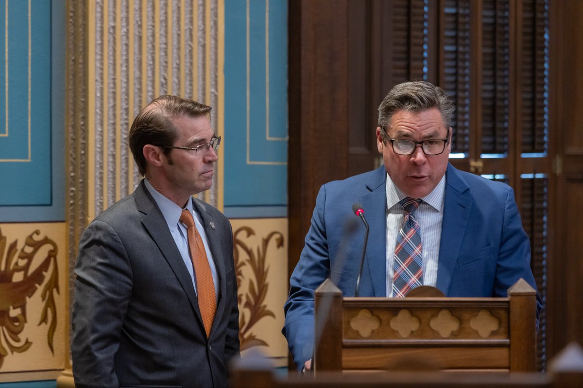 SenSeanMcCann's tweet photo. I am happy to have my colleagues join me in declaring today, May 13th, as Rail Day in the State of Michigan. 

Railroads play a crucial role in our day-to-day lives and countless workers dedicate their lives to keeping rail safe, effective and supporting Michigans economy. https://t.co/8NXDB6RzVs
