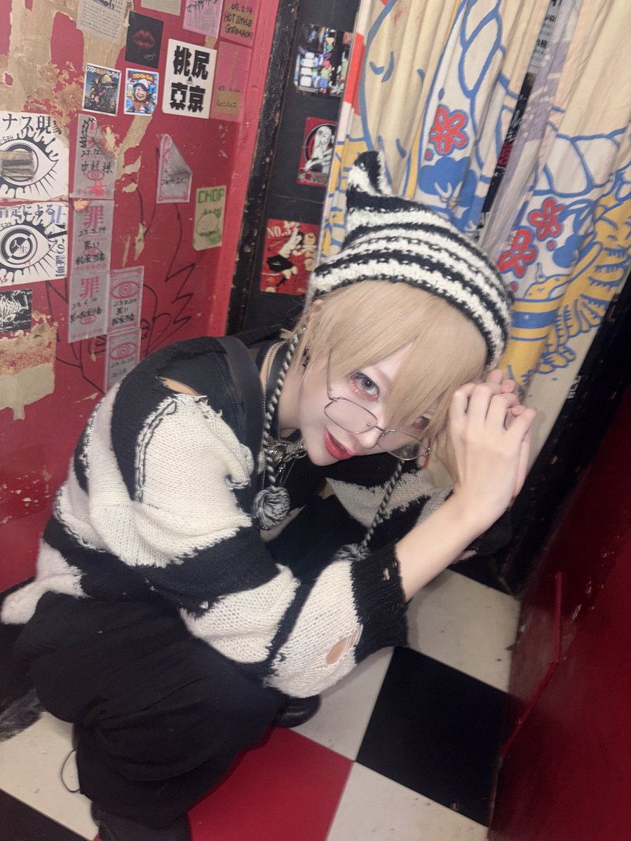 世椿玲灯 tweet media