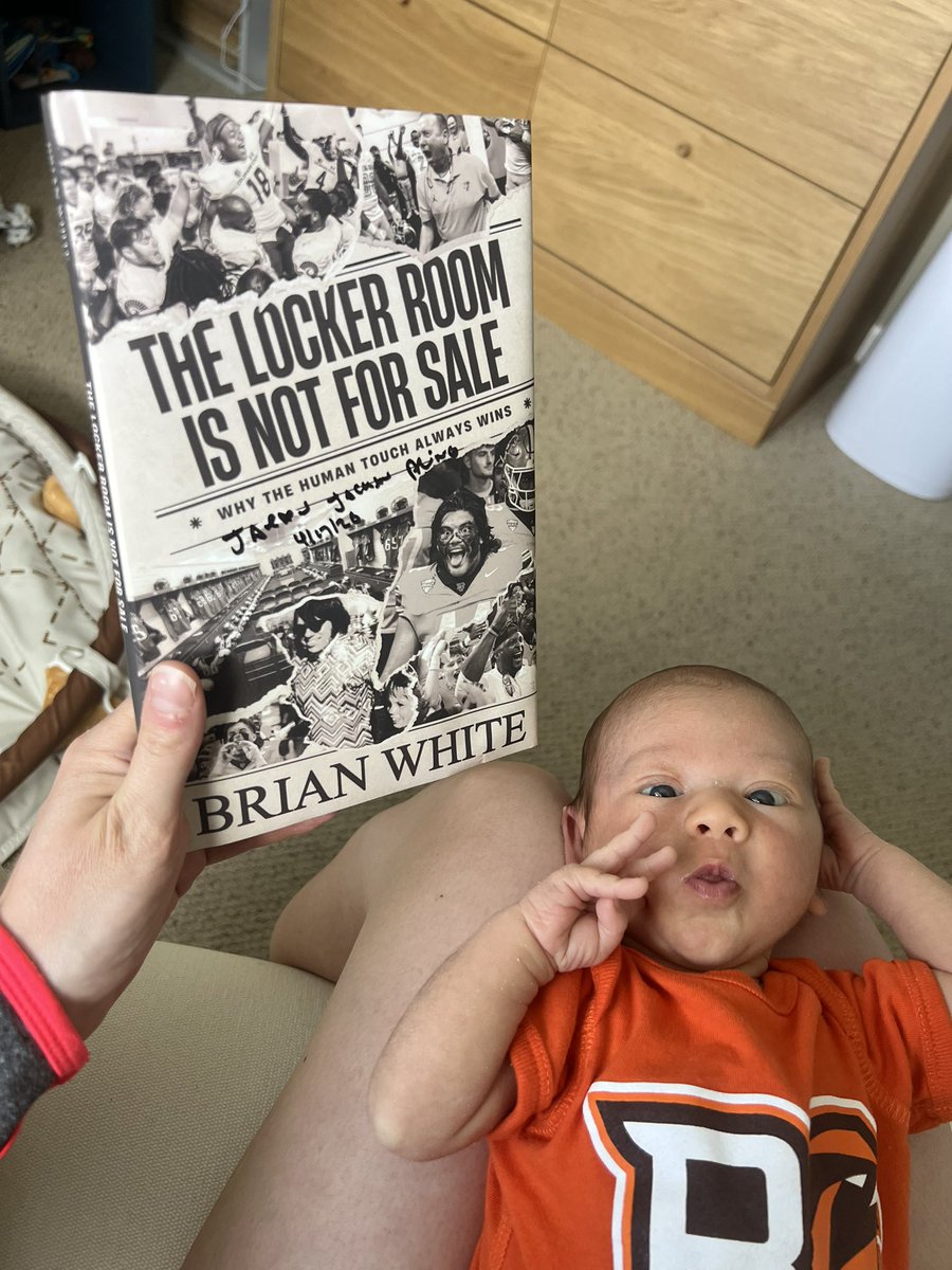 CassiWhite14's tweet photo. Jaeden has a new favorite book and thinks everyone should order it 😉 we love you, Gramps! @CoachBWhite7 

Book is linked here: https://t.co/btCt7sQa7z https://t.co/2un0wR1Xlq