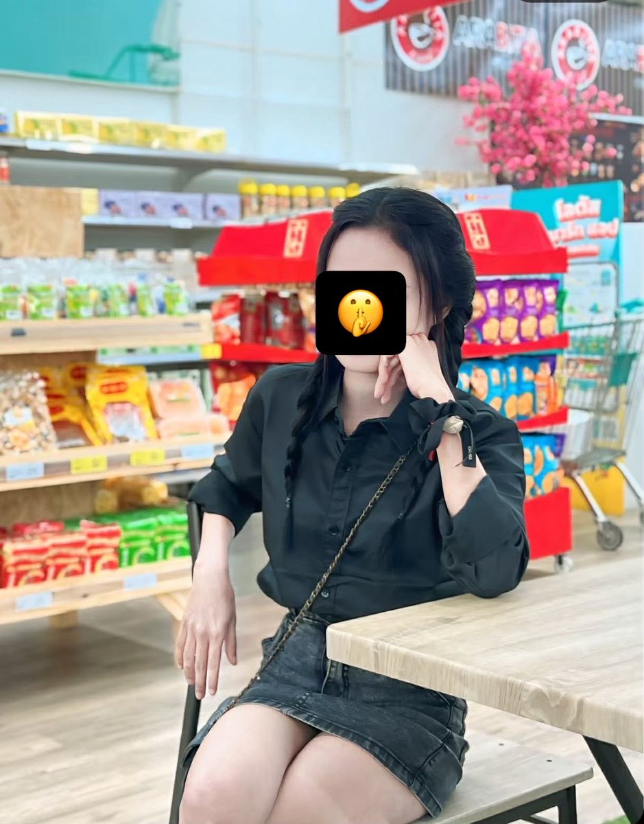 junemok2543's tweet photo. วันนี้มีน้องผู้หญิงมา มีไครสนใจป่ะ😋😋ตอนนี้ยุแถวหัวโพ บางแพ ราคา2+++ #ราชบุรีตัวเมือง #แม่กลอง #ตัวเมืองราชบุรี #วัดเพลง #ปากท่อ #ดําเนินสะดวก #อัมพวา 🆔 LINE:0952480693jj https://t.co/v3FLcStxij