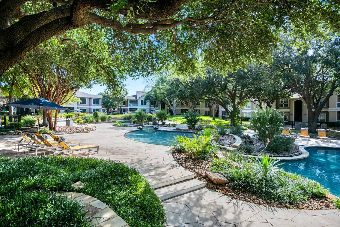 Asset_Living's tweet photo. We’re excited to officially announce our new partnership with @ThePaskinGroup. We’re proud to support The Paskin Group's continued momentum across high-growth markets through operational excellence, innovation, and resident-focused management strategies. Link in bio to read more! https://t.co/4RIHnnXcXY