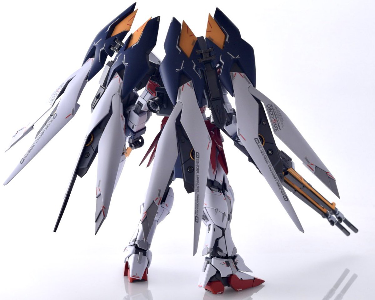 tauyo13's tweet photo. MGプロトゼロ(4/4) 

Ver.Kaと酷似しているデザインが多く
そのまま使用できる箇所が多くありました
Ver.Kaはディテールの塩梅も良く
プロトゼロの記号を移植するだけでほぼ完成

ウイングバインダーは超大型化
白い部分は分割して軸を作り開閉展開
耳の開閉とも合わせて
ゼロシステム起動っぽさを演出 https://t.co/f40VAbUohh