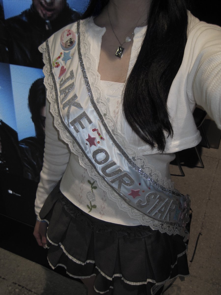 이크 ☆ tweet media