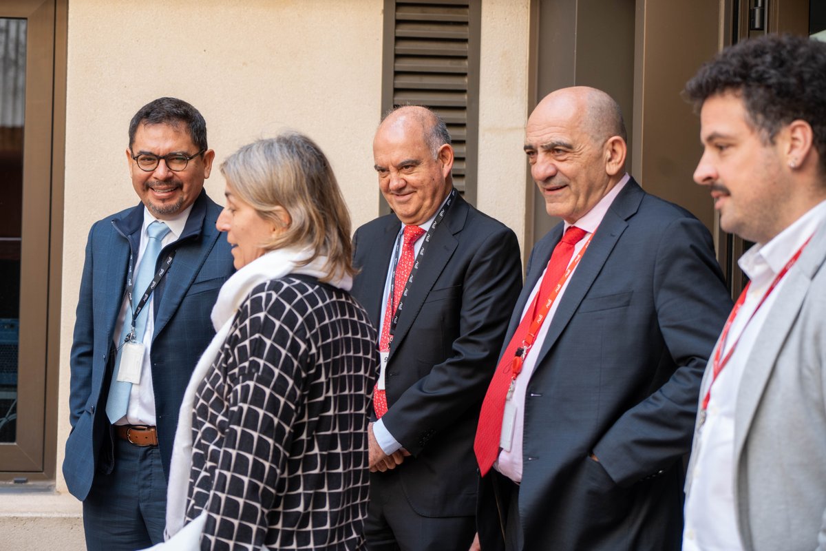 infoGMV_es's tweet photo. Hoy hemos recibido a representantes de la Embajada de México en España, @AgenciaAlce y la Agencia Espacial Española para mostrar nuestras capacidades en navegación, satélites y robótica espacial. Impulsando la cooperación internacional en #espacio e #innovación.
@alenspace https://t.co/kLhdjvohfY