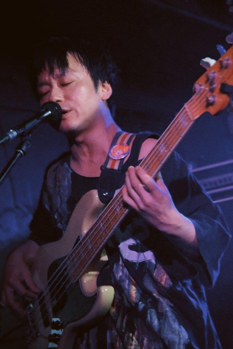 ymnk_b_tas's tweet photo. 2026.5.13 新宿SAMURAI
juJoe セットリスト
1.玉砕
2.馬鹿
3.灰
4.supersonic
5.現場
6.閃光
ラジオもYouTubeもあるけど
やっぱりこれが1番かっこいい!
#jujoe https://t.co/ABFlv33ea1